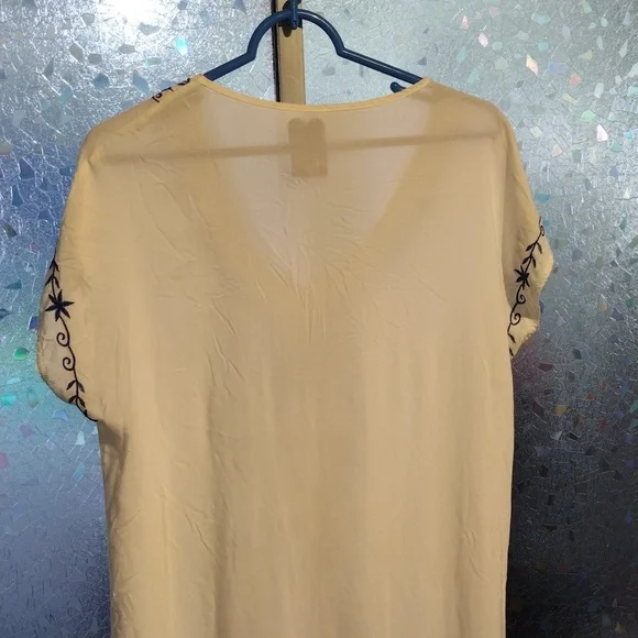 Embroidered Blue And White Cover Up - Picture 10 of 13